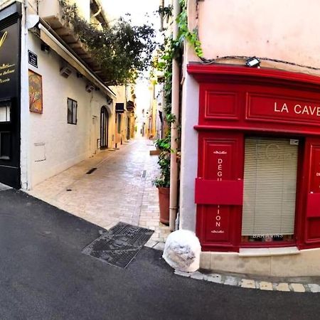 Beautifully Bright Apartment In Old Town Saint-Tropez Exteriör bild