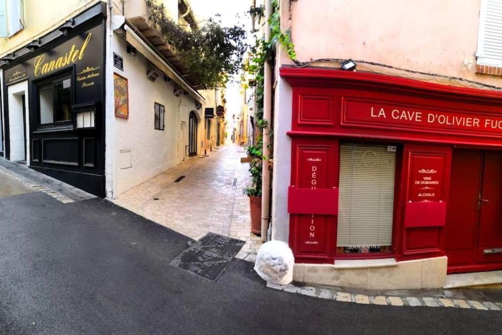 Beautifully Bright Apartment In Old Town Saint-Tropez Exteriör bild