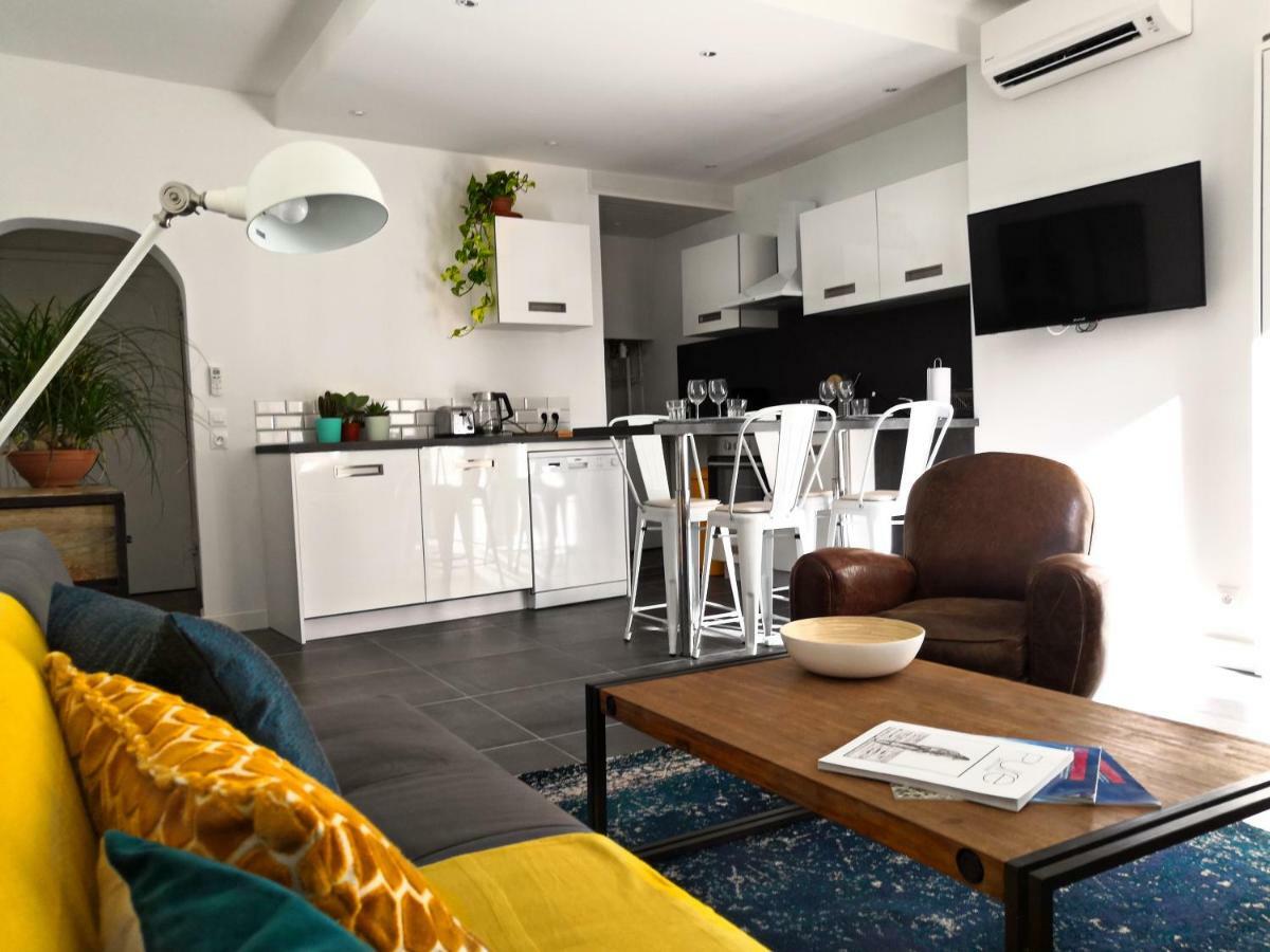 Beautifully Bright Apartment In Old Town Saint-Tropez Exteriör bild