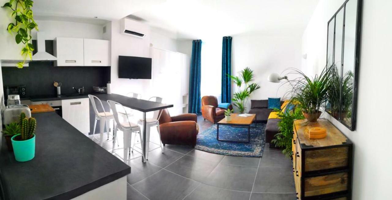 Beautifully Bright Apartment In Old Town Saint-Tropez Exteriör bild